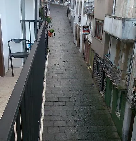アパート Con Balcon